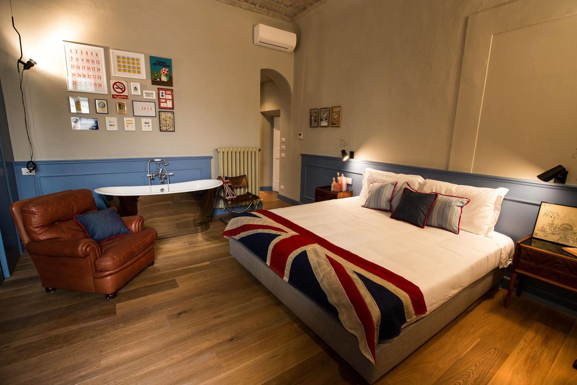Adastra Suites Firenze Bagian luar foto